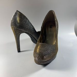 FIONI Nights Shimmering Gold/Silver Pumps Heels 7